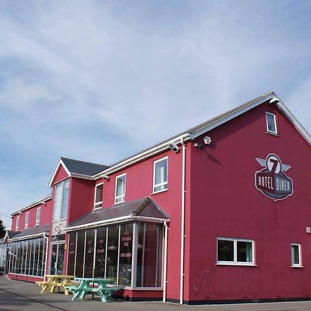 7Hotel Diner Halstead  Εξωτερικό φωτογραφία