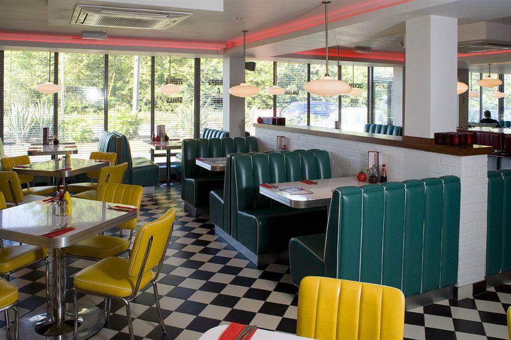 7Hotel Diner Halstead  Εξωτερικό φωτογραφία