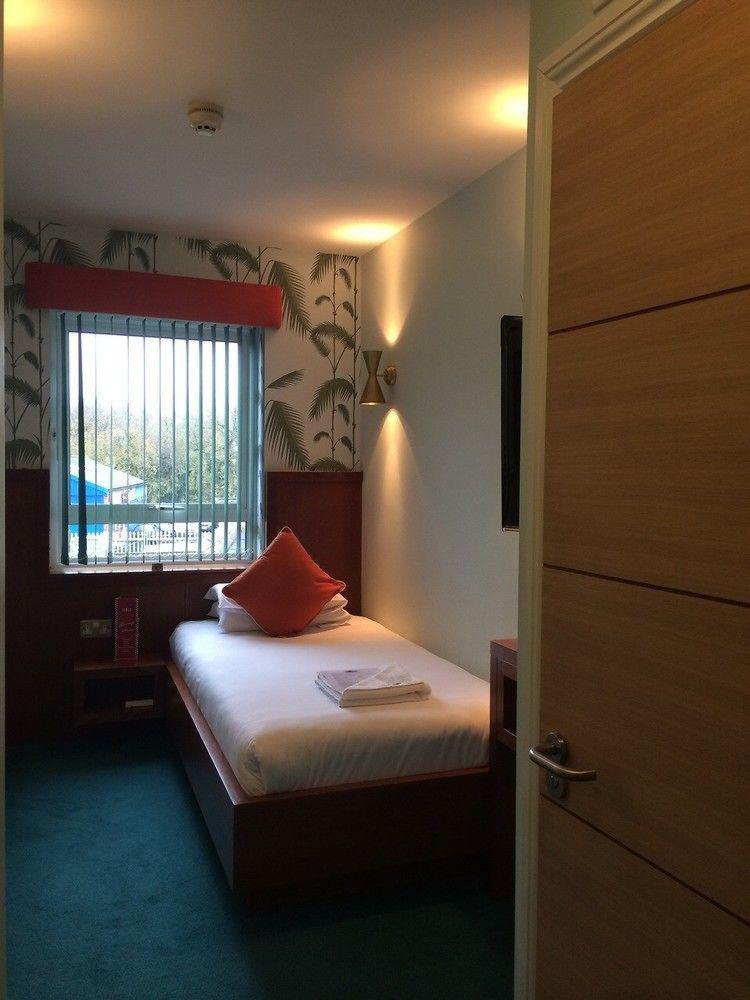 7Hotel Diner Halstead  Εξωτερικό φωτογραφία