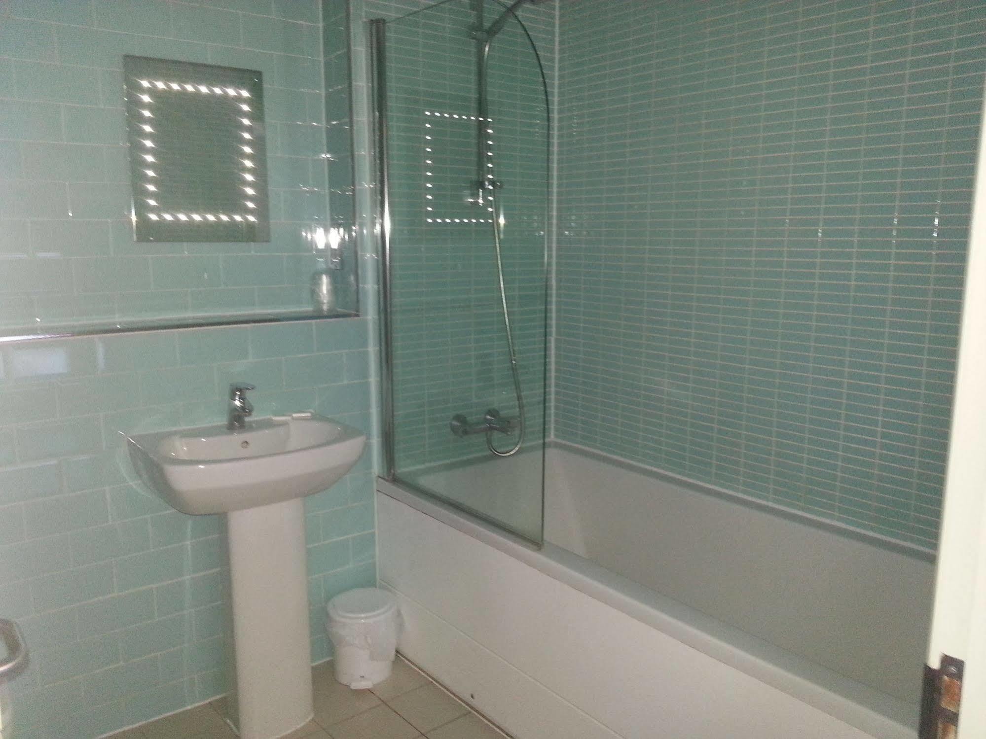 7Hotel Diner Halstead  Εξωτερικό φωτογραφία